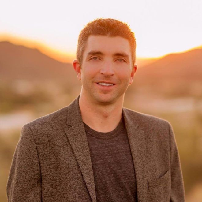Photo of Seth Carstens